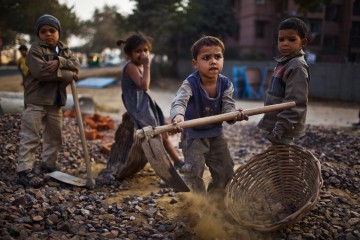 La tendance haussière des enfants travaillant dans le monde atteint 160 millions depuis 20 ans