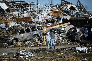 Tornades aux États-Unis : le casse-tête du nettoyage post-catastrophe