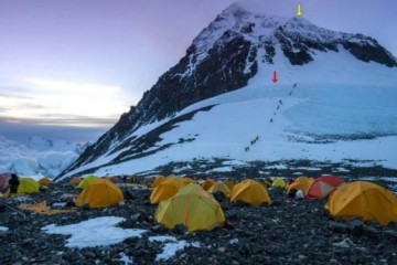 Le plus haut glacier de l’Everest fond à une vitesse incroyable selon les scientifiques