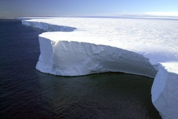 En Antarctique, un bloc de glace grand comme Rome s’est effondré