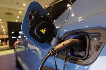 L’Allemagne prend des mesures pour intégrer les voitures électriques au réseau d’électricité