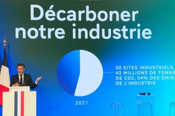 Climat : Macron propose un pacte de décarbonation aux industriels