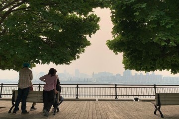Feux au Canada: Montréal suffoque sous la fumée, a l’air le plus pollué au monde