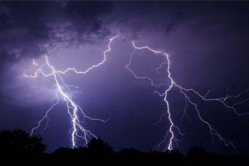 Violents orages : un mort en Isère, des inondations et des dégâts importants dus au vent