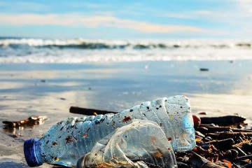 Découvrez les 5 pays les plus gros pollueurs plastique au monde ! Ni la Chine, ni la Russie ne sont à la 1ère place...