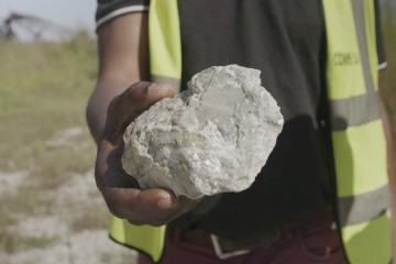 Ruée vers l'Afrique pour l'extraction des minéraux essentiels comme le lithium : comment le continent devrait répondre à la demande