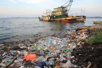 Plastics pollution worsen the impacts of all Planetary Boundaries