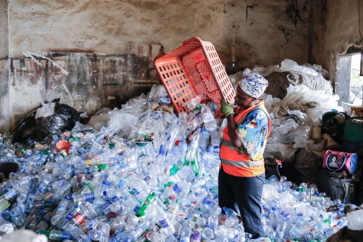 NIGERIA : Wecyclers va recycler les déchets plastiques de Nigerian Breweries