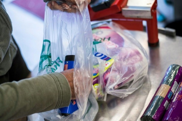 L’UE veut durcir les règles pour réduire les déchets d’emballages