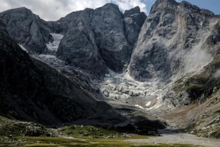 Dans les Pyrénées, les glaciers déposent le bilan