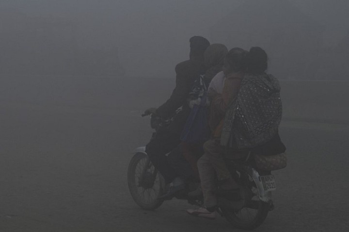 Le Pakistan a recours, pour la première fois, à la pluie artificielle contre le smog