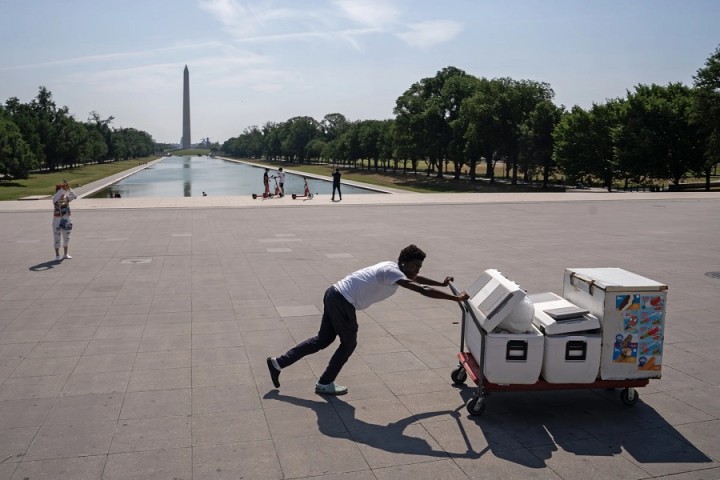 Is indoor summer the new normal? Climate change delivers scorching heat across America