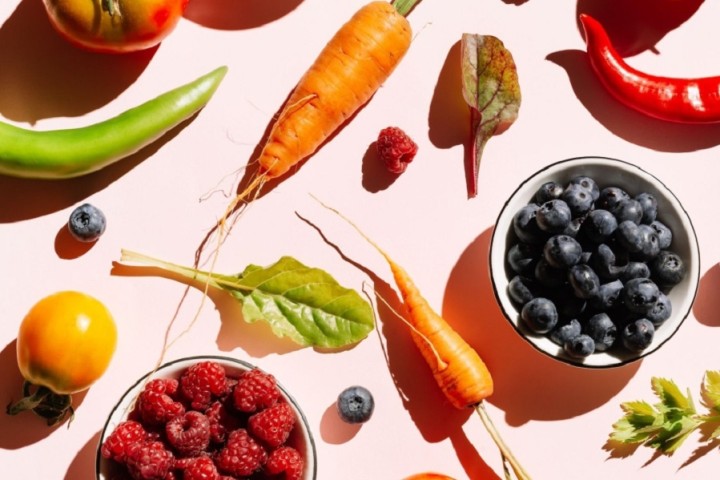 Eating more fruits and vegetables to reduce dietary acid lowers blood pressure and improves kidney and heart health in patients with hypertension