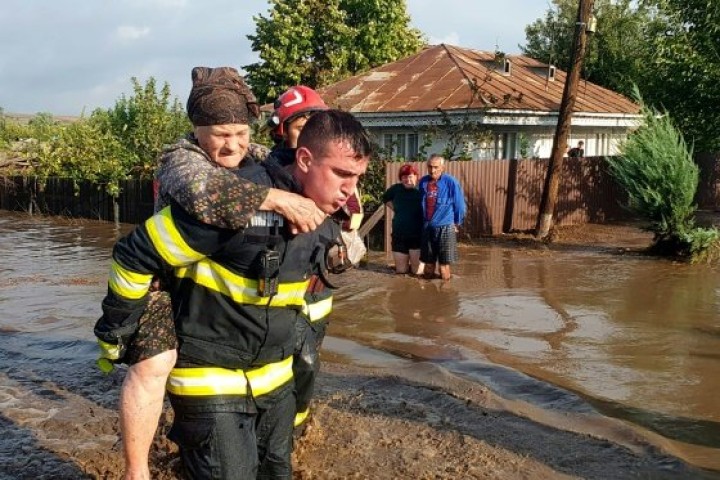 L'Est de l'Europe face aux inondations, quatre morts en Roumanie