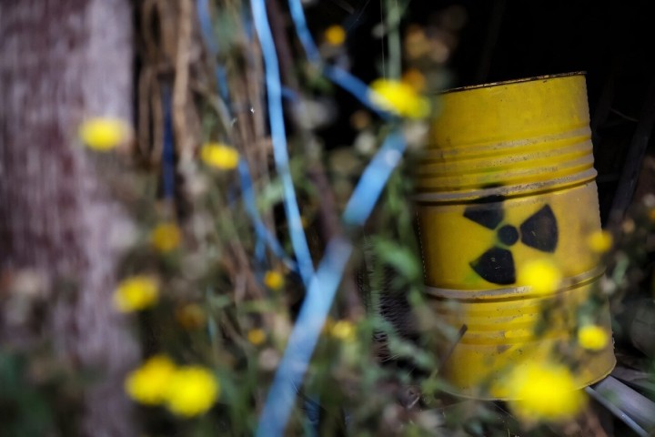 Germany to bury nuclear waste but toxic dispute unresolved